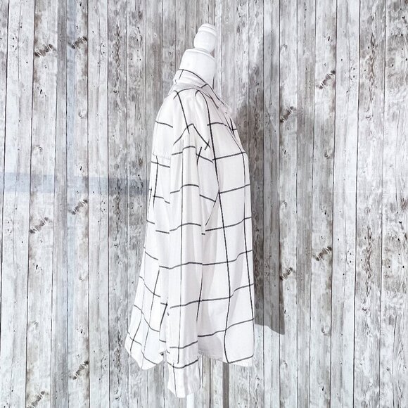 Women's Old Navy Flannel Top | Cream/Gray | Button Up | Small | Boyfriend Style - Picture 4 of 12